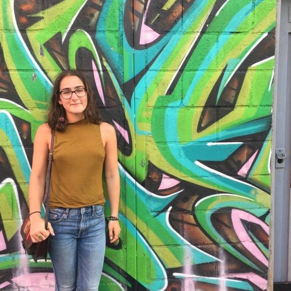 Meet your Posher, Danielle